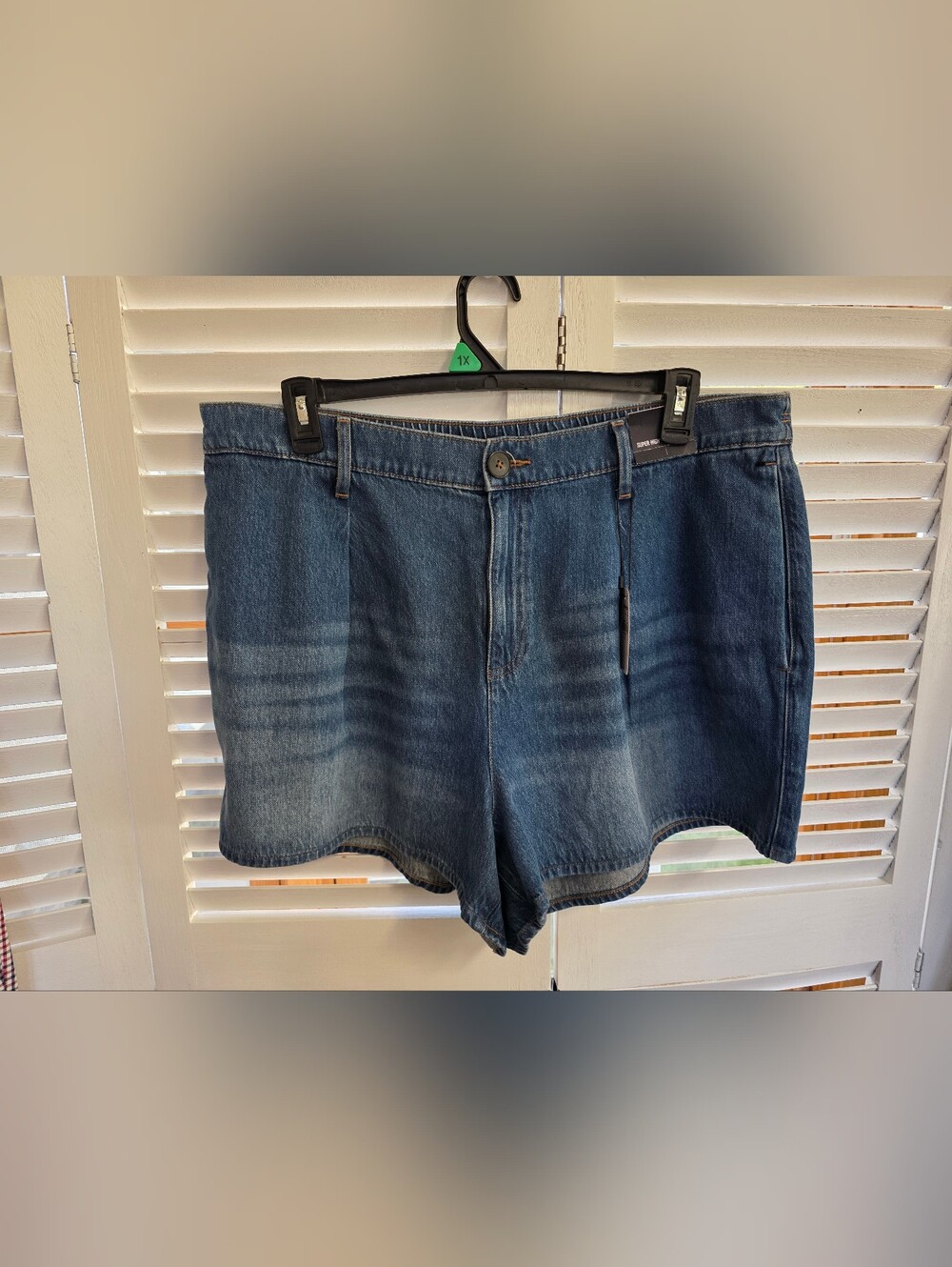 EXPRESS Women's Blue Denim Shorts Size XL